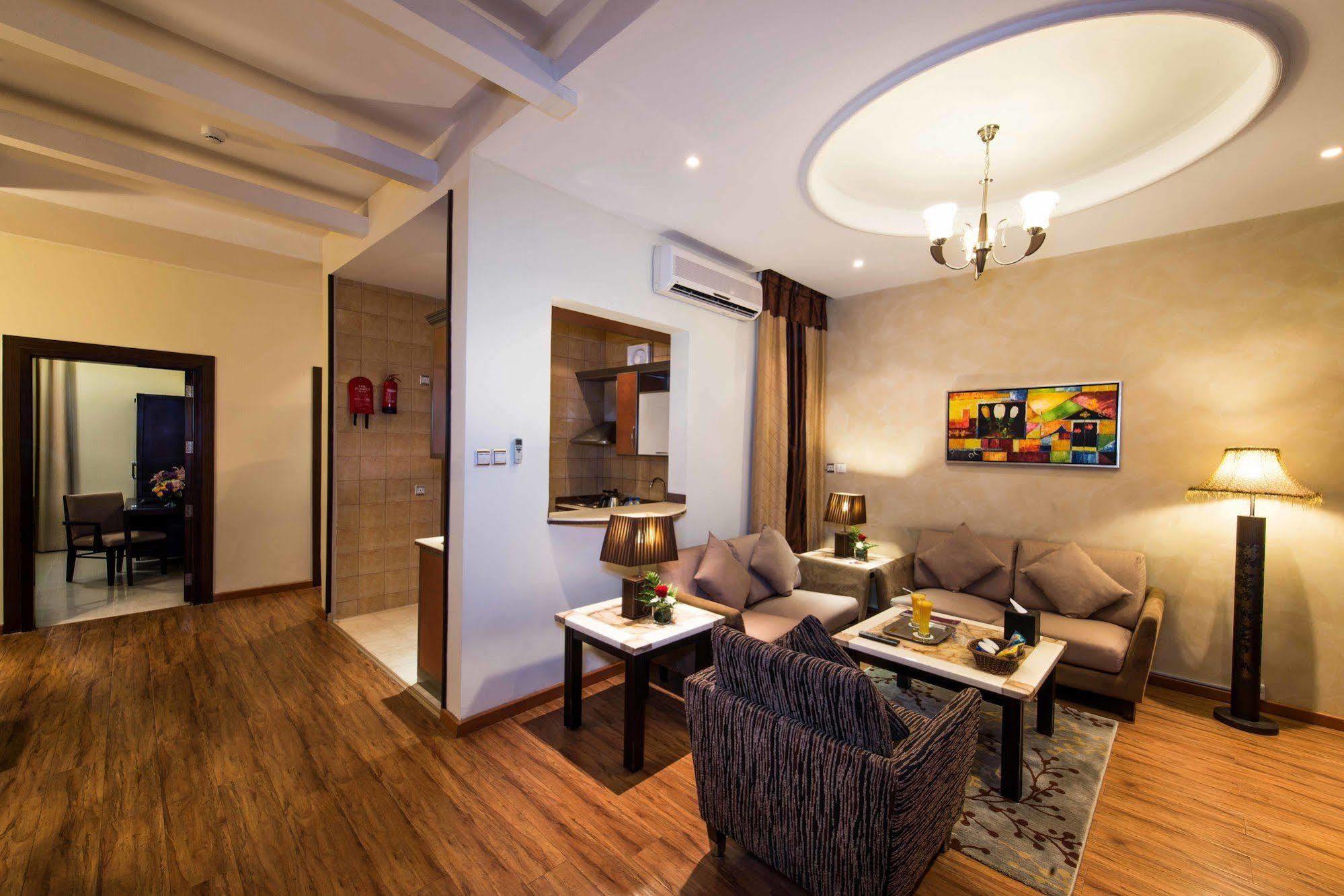 Boudl Buraydah Aparthotel Exterior photo
